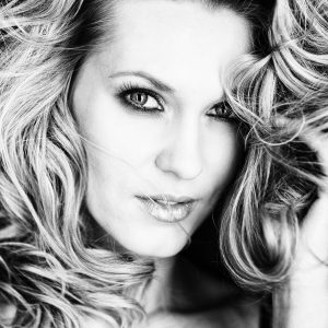 Portret studyjny, sesja kobieca - fotograf Kraków, sesja portretowa Kraków